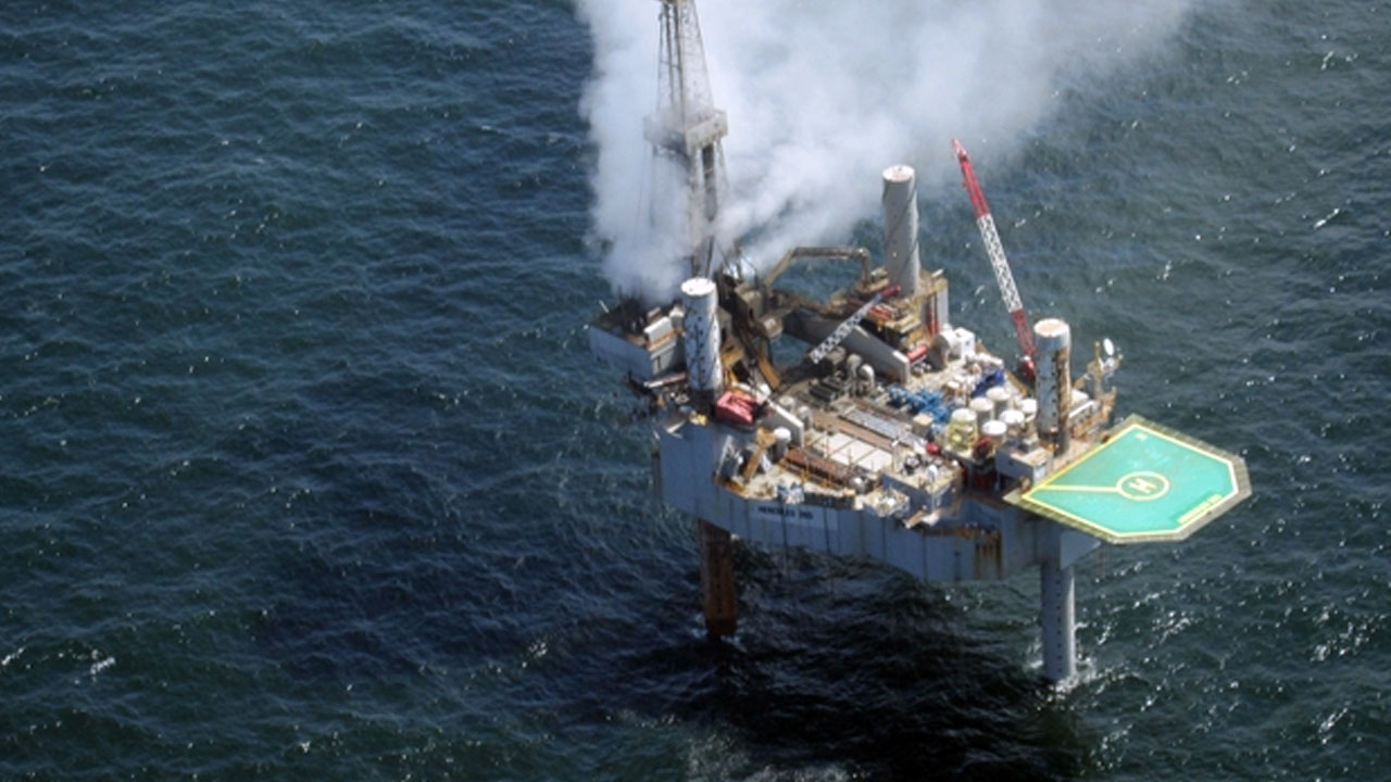 Natural gas rig explodes, burns in Gulf of Mexico FOX 5 San Diego