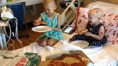 girls_eating_pizza400