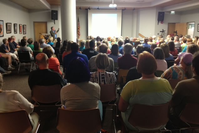 There is a large crowd at the Huntsville/Madison County Library downtown for a workshop on how to cut animal euthanization rates in Huntsville. (Photo: Beth Jett, WHNT News 19)