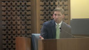 Assistant DA Tim Gann takes the stand as a state witness. (PHOTO: David Wood, WHNT)