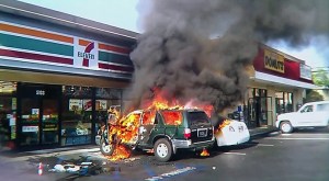 7-11-car-fire