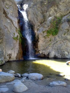 The lower waterfall at Eaton Canyon is a popular destination. (Credit: Al Pavangkanan/flickr via Creative Commons)