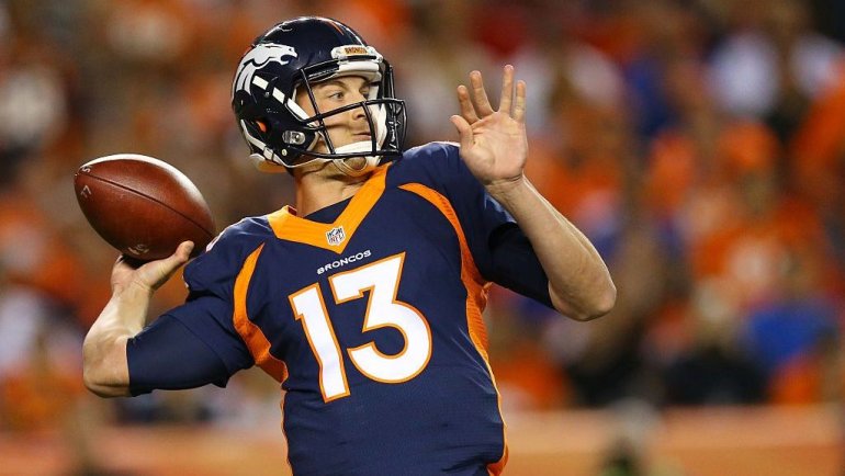 Trevor Siemian throws a pass in the first quarter of the game against the Houston Texans on October 24, 2016. (Photo: Justin Edmonds/Getty Images)