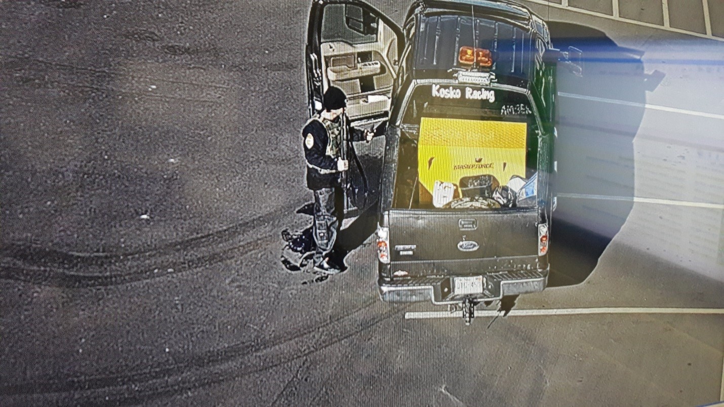 Suspect steals police equipment. Photo: Adams County Sheriff's Office