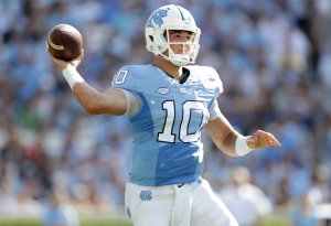 Mitch Trubisky #10 of the North Carolina Tar Heels drops back to pass against the Pittsburgh Panthers during their game at Kenan Stadium on September 24, 2016 in Chapel Hill, North Carolina. (Photo by Streeter Lecka/Getty Images)