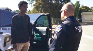 Jourdan Duncan talks with Benicia Police Cpl. Kirk Keffer. (CNN)