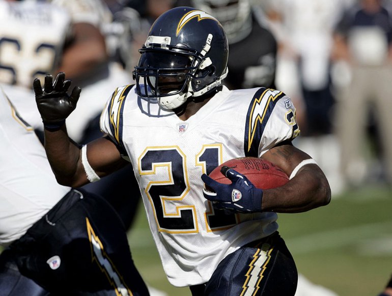 Chargers runningback LaDainian Tomlinson in late game action as the San Diego Chargers defeated the Oakland Raiders by a score of 27 to 14 at McAfee Coliseum, Oakland, California, October 16, 2005. (Photo by Robert B. Stanton/NFLPhotoLibrary)