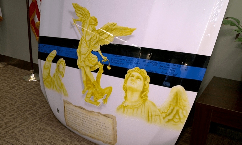 Hood painted to honor Deputy Owens