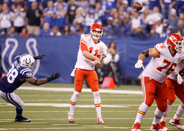 INDIANAPOLIS, IN - OCTOBER 30: Alex Smith #11 of the Kansas City Chiefs passes the ball during the second quarter of the game against the Indianapolis Colts at Lucas Oil Stadium on October 30, 2016 in Indianapolis, Indiana. (Photo by Joe Robbins/Getty Images)