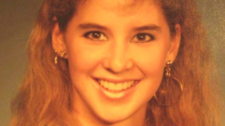 Sarah De Leon was killed shortly after Christmas in 1989. Her murder remains unsolved, but police announced the arrest of a suspect on October 19, 2016.