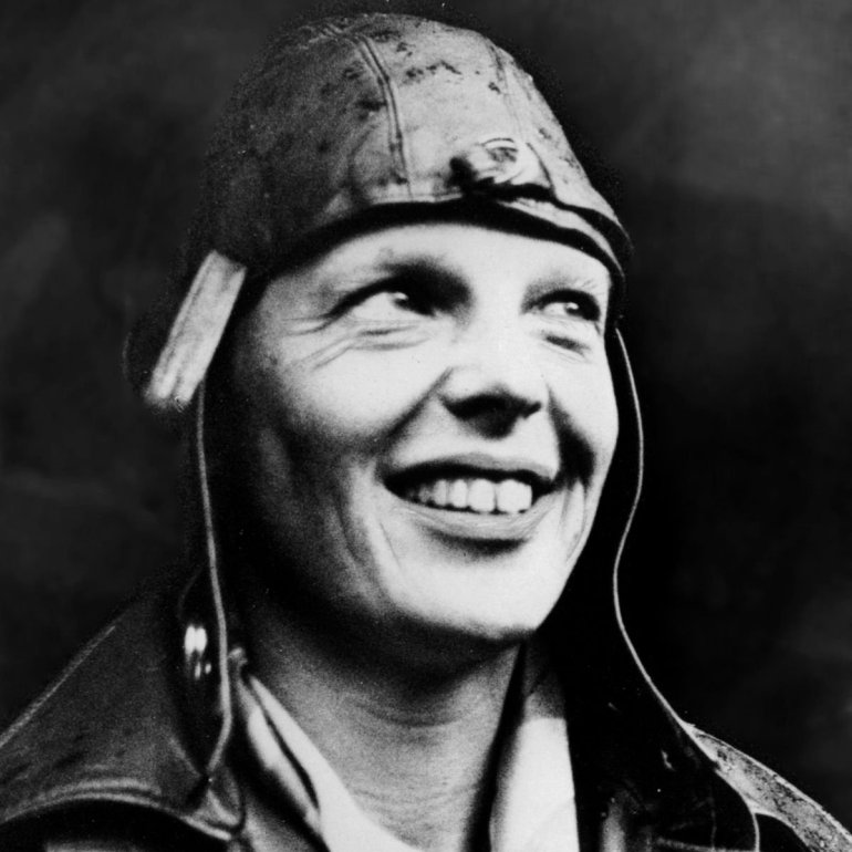 Photo of Amelia Earhart