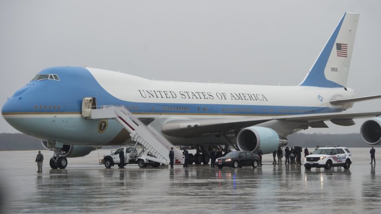 Air Force One (Saul Loeb/AFP/Getty Images)
