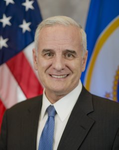 Minnesota Gov. Mark Dayton collapsed while delivering his state of the state address Monday night. Aides rushed to catch him before he fell to the ground and the session adjourned.