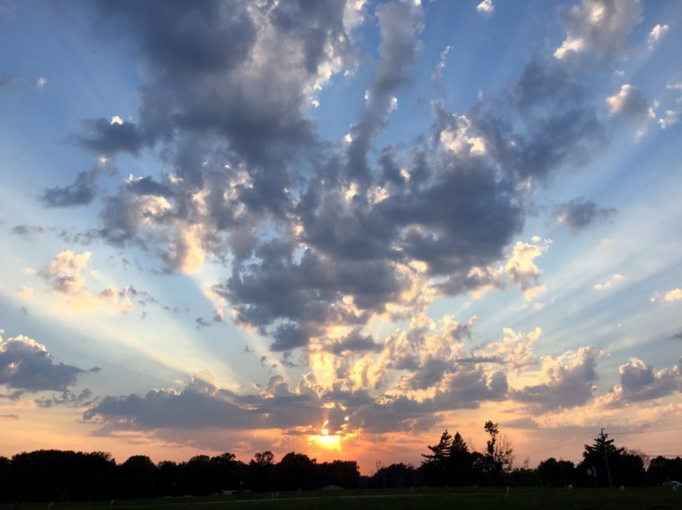 UserName:shamrock_59@msn.com UserEmail:shamrock_59@msn.com PhoneNumber: Description:My boyfriend is at Woodland Hills Golf Course in Ankeny Ia. So he sent me this picture he took.