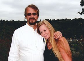 The Coeur d'Alene Police are searching for a suspect who shot an Idaho pastor Sunday afternoon. Police arrived at the Altar Church around 2:00pmPT to find Pastor Tim Remington in the parking lot with multiple gunshot wounds, says Detective Jared Reneau.