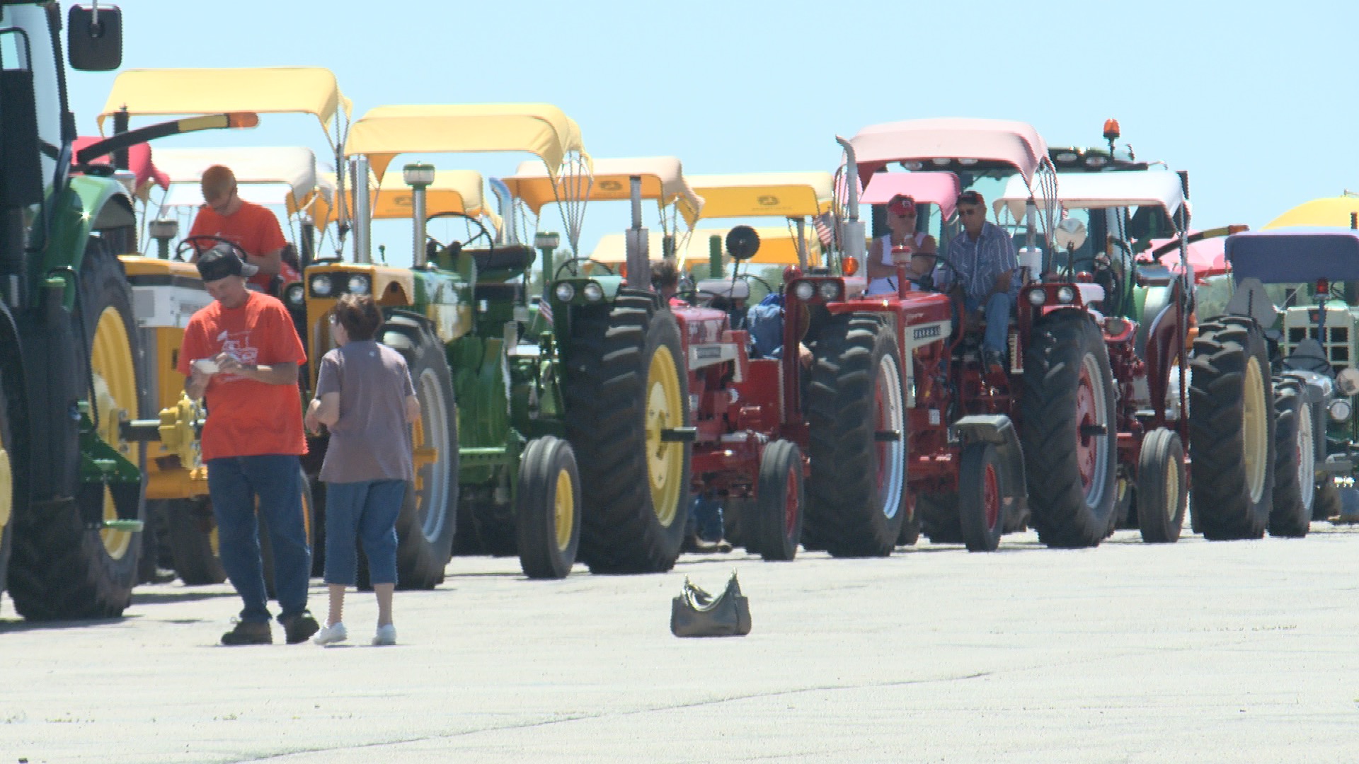 The 20th Great Iowa Tractor Ride visits the Iowa Speedway in Newton (Roger Riley WHO-HD)