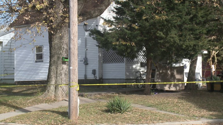Police investigating two homicides in Perry, a third person injured. (WHO-HD)