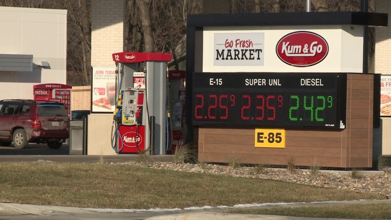 Gas prices expected to continue rising nationwide. (WHO-HD)