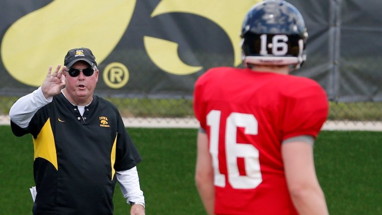 Greg Davis (University of Iowa Athletics)