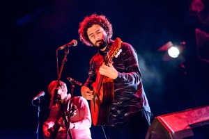 BERLIN, GERMANY - NOVEMBER 03: Singer Jose Gonzalez performs live on stage during a concert at Tempodrom on November 3, 2015 in Berlin, Germany. (Photo by Stefan Hoederath/Redferns)