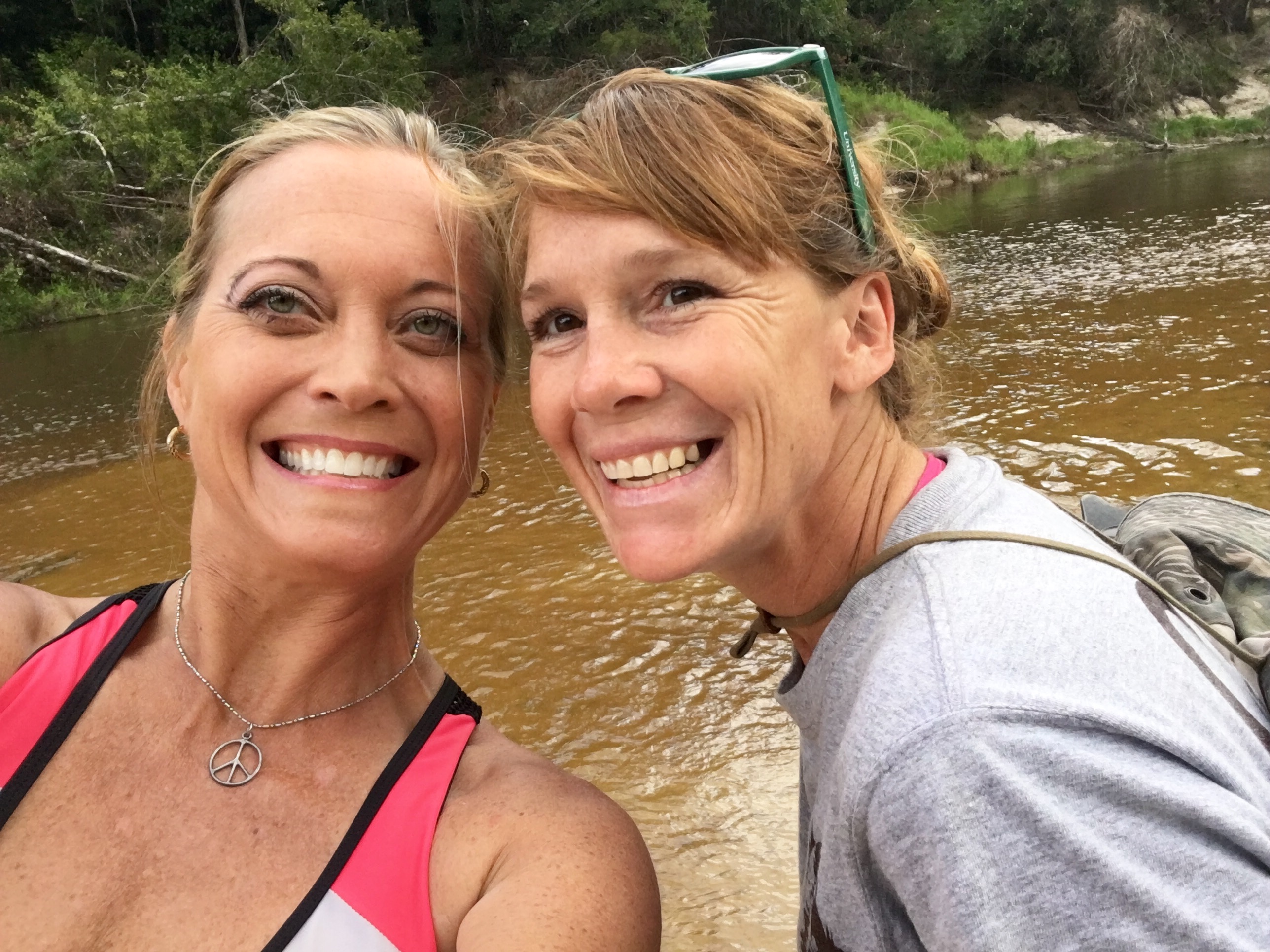 WGNO Travel Girl Stephanie Oswald with Wolf River Canoe Guide, Joanna "Jo" Dorris.