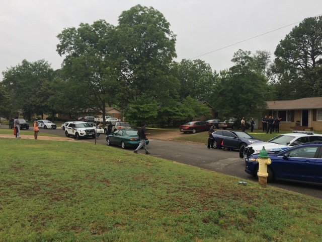 Huntsville Police have several investigators at a home in the 3900 block of Broadmor Road, off Sparkman Drive NW. (Photo: Courtney Crown/WHNT News 19)