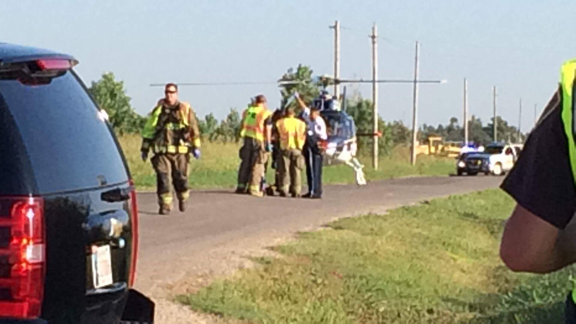 3 injured in crash