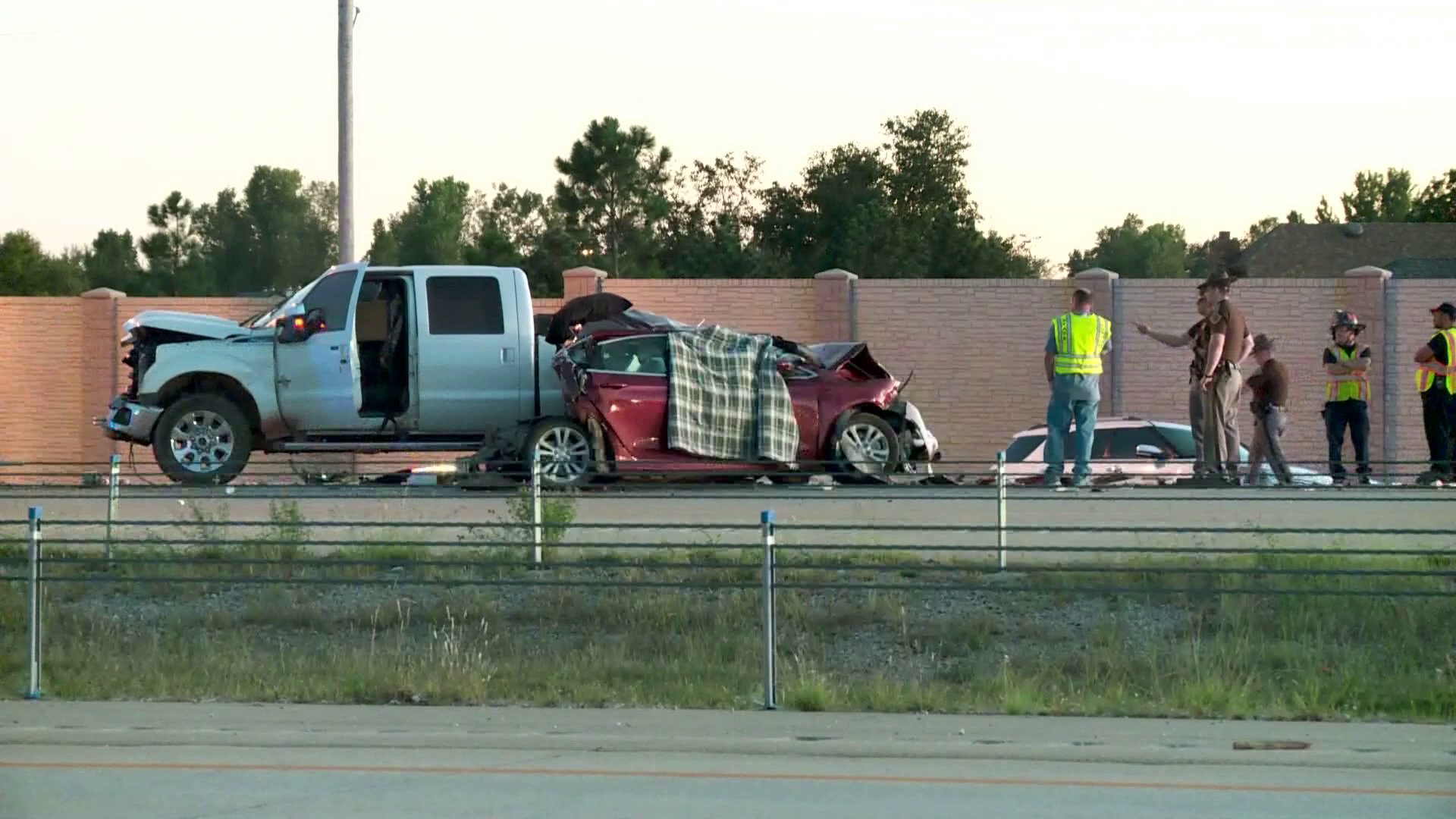Officials release more info on tragic I-40 crash that left one dead