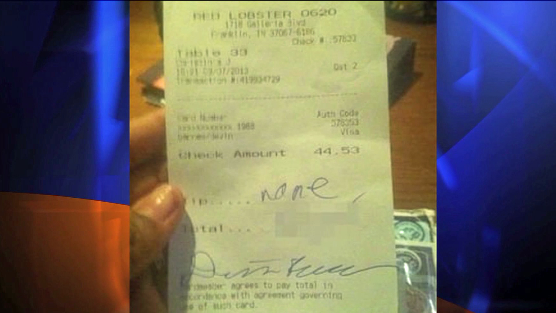 Red Lobster Waitress Gets $10K Donation After Racist Receipt | KTLA