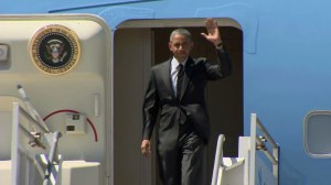 President Obama arrived at LAX on July 23, 2014. (Credit: KTLA)