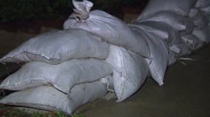 Glendora residents filled sandbags amid mudslide concerns on Monday, Dec. 1, 2014. (Credit: KTLA)