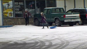 Snow began falling Dec. 30, 2014,  in Lake Arrowhead. (Credit: KTLA)