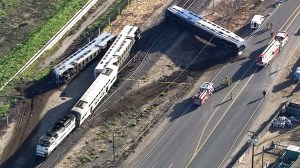 A Metrolink train derailed in Oxnard on Tuesday, Feb. 24, 2015. (Credit: KTLA)