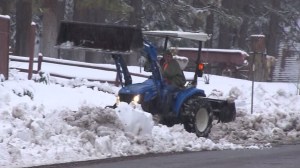 Snow fell on Big Bear mountain on March 1, 2015. (Credit: KTLA)