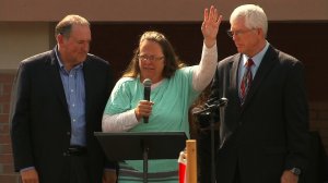 Rowan County, Kentucky Clerk Kim Davis speaks to a crowd gathered outside the county's correctional facility on Sept. 9, 2015, following her release on a contempt charge. (Credit: CNN)