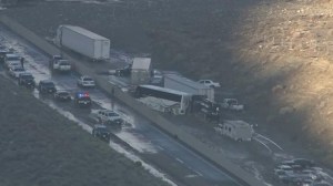 Vehicles remained stuck on Highway 58 on Oct. 16, 2015. (Credit: KTLA)