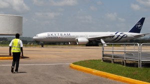 A picture taken on Dec. 20, 2015, shows an Air France flight from Mauritius to Paris grounded at the Moi International Airport in Mombasa, after a suspected bomb was found on board. (Credit: AFP/Getty Images)