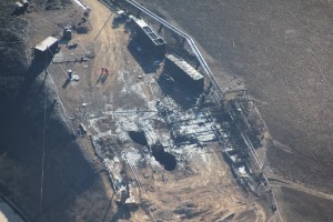 Aerial images from over SoCal Gas' leaking Aliso Canyon well above Porter Ranch show the facility on Dec. 17, 2015. (Credit: Earthworks/Pete Dronkers)