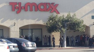 Customers and employees at a T.J. Maxx in Culver City were evacuated following an armed robbery at a nearby One West Bank on Jan. 21, 2016. (Credit: Travis Berry) 