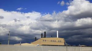 This file photo shows a view of the Exide Technologies battery recycling plant in Vernon. (Credit: Brian van der Brug / Los Angeles Times)