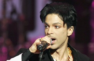 Prince performs onstage at the 36th Annual NAACP Image Awards at the Dorothy Chandler Pavilion on March 19, 2005 in Los Angeles. (Credit: Kevin Winter/Getty Images)