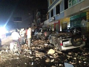 Heavy damage is seen in the coastal city of Esmeraldas, Ecuador, after a magnitude-7.8 struck on April 16, 2016. (Credit: IvÃ¡n TriviÃ±o/via CNN)