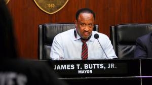 Inglewood Mayor James T. Butts leads a City Council meeting in April. (Credit: Marcus Yam/Los Angeles Times)