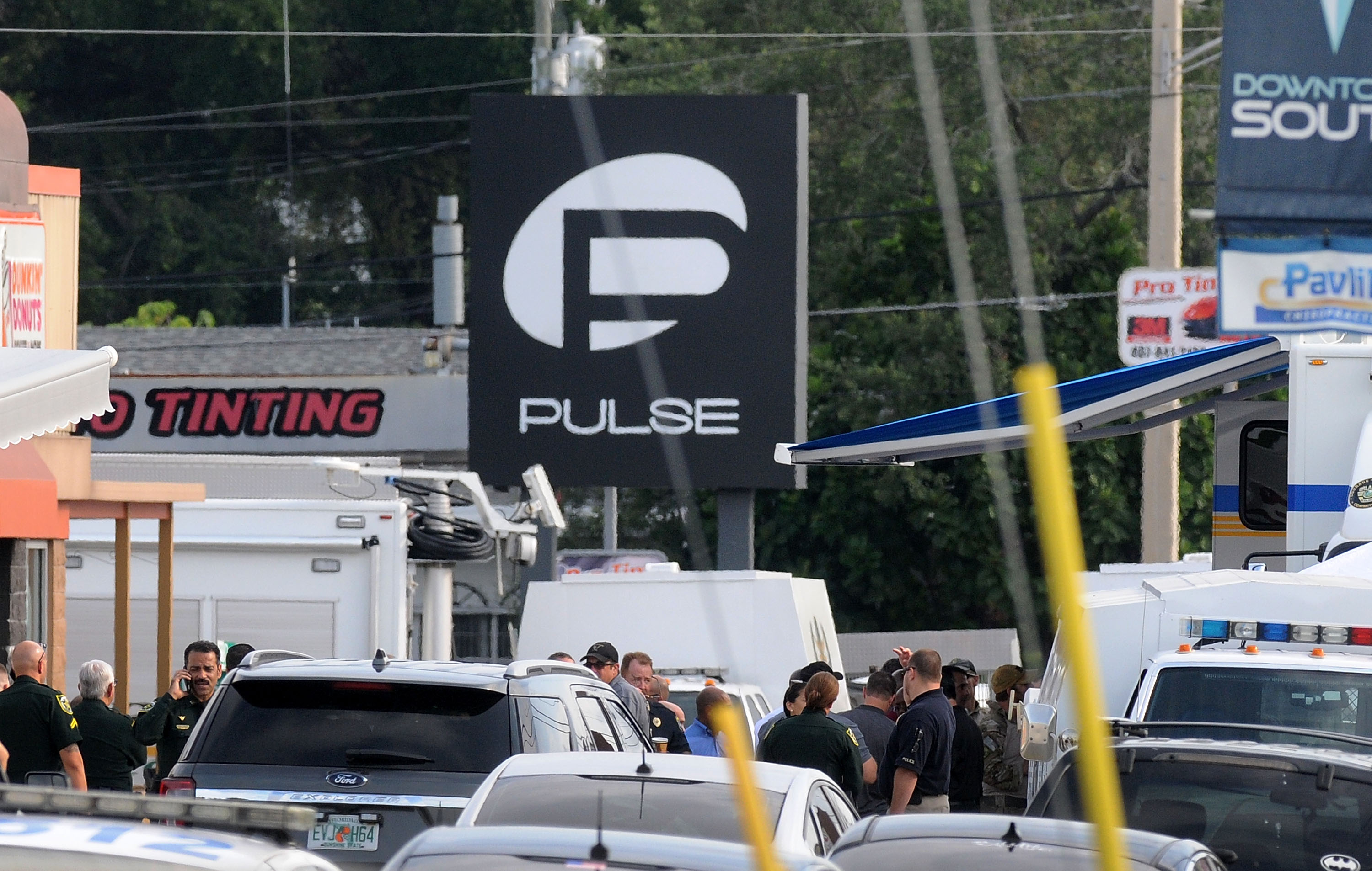 Orlando Gunman Frequented Pulse Nightclub, Used Gay Dating App, Witnesses  Say | KTLA