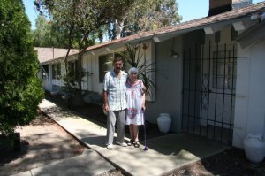 Hank and Helen Kaweck are seen in a photo published on a GoFundMe page.