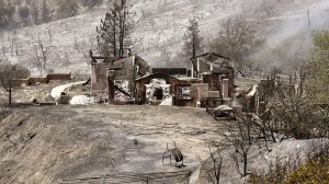 A burned-out residence on Little Tujunga Canyon Road. (Credit: Kirk McCoy /Los Angeles Times)