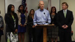 Florida Gov Rick Scott announces 1st Zika case acquired in US found in south Florida on July 29, 2016. (Credit: CNN) 