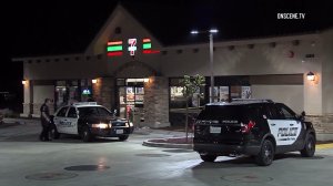 Police investigate a stabbing in Simi Valley on Aug. 15, 2016. (Credit: OnScene.TV)