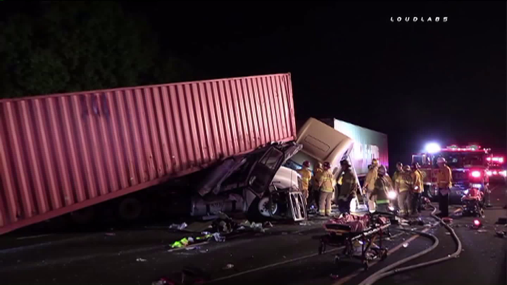 Lanes Reopen After 3 Big Rigs Collide On 710 Freeway In Long Beach 2 Drivers Hospitalized Ktla 5643