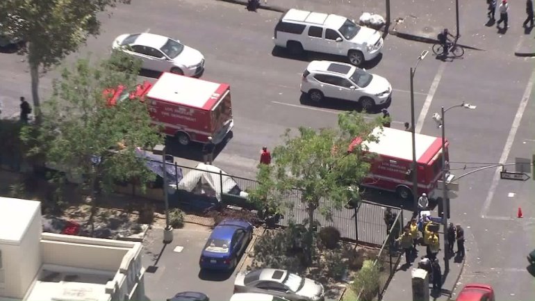 LAFD responds to a report of some 18 people being taken ill in the Skid Row area on Aug. 19, 2016. (Credit: KTLA)